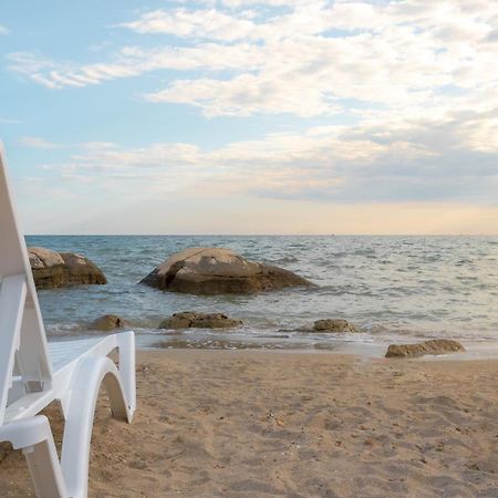 Apartments Zambratija With Sea View Ngoại thất bức ảnh