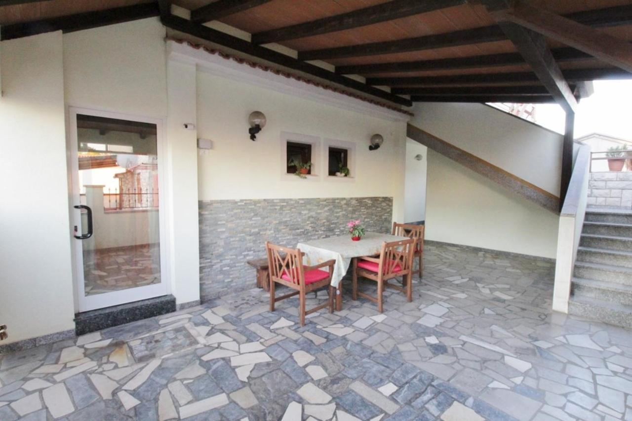Apartments Zambratija With Sea View Ngoại thất bức ảnh
