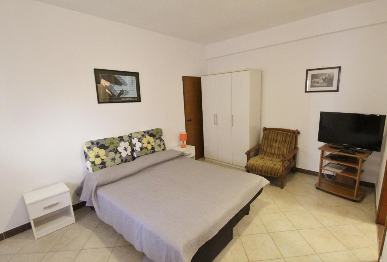 Apartments Zambratija With Sea View Ngoại thất bức ảnh